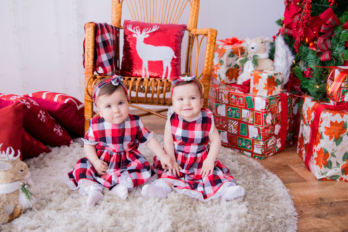 acompanhamento mensal de bebe caxias do sul figurino cenario tematico  personagem foto infantil serra gaucha fotografia familia mundo azul rosa ensaio fotografico crianca newborn baby menino menina smash the cake esmague o bolo banheira urso circo