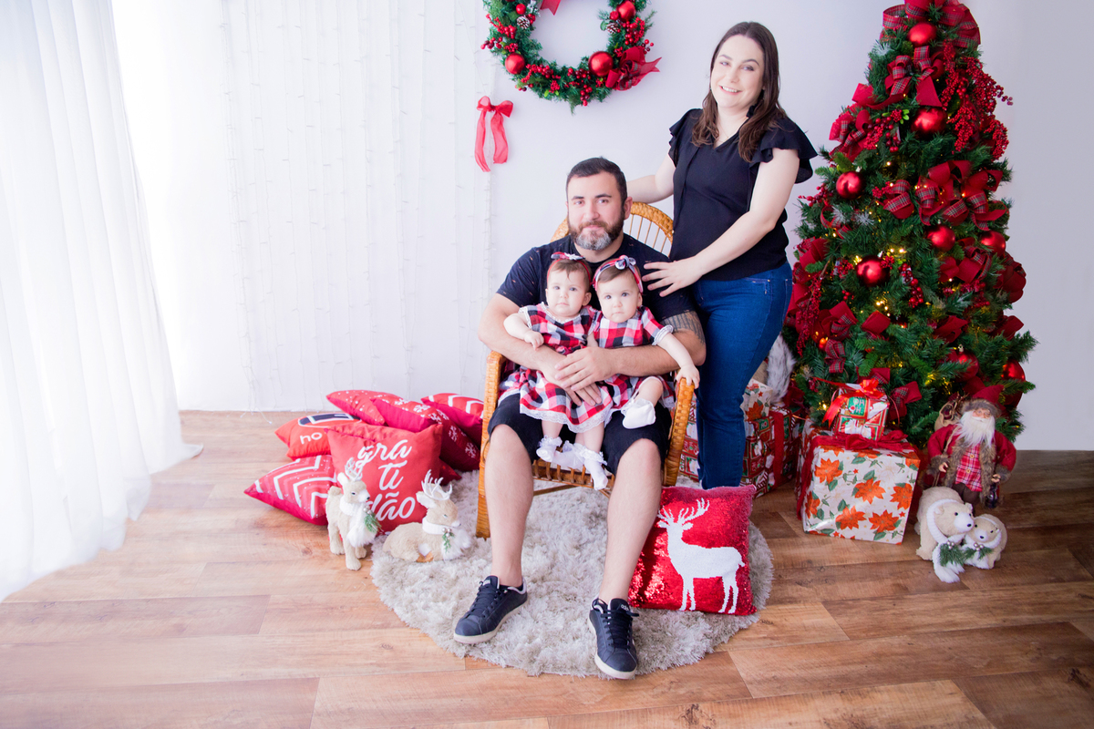 acompanhamento mensal de bebe caxias do sul figurino cenario tematico  personagem foto infantil serra gaucha fotografia familia mundo azul rosa ensaio fotografico crianca newborn baby menino menina smash the cake esmague o bolo banheira urso circo