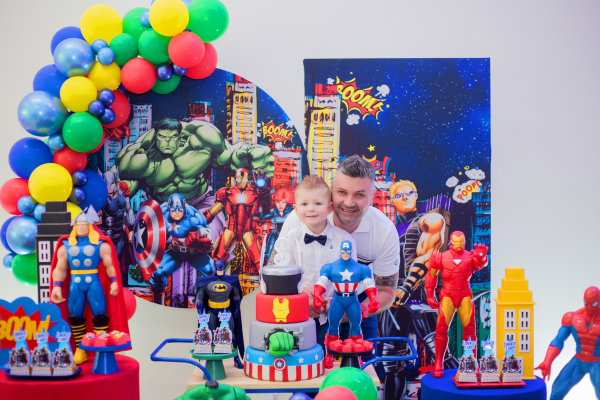 acompanhamento mensal de bebe caxias do sul figurino cenario tematico  personagem foto infantil serra gaucha fotografia familia mundo azul rosa ensaio fotografico crianca newborn baby menino menina smash the cake esmague o bolo banheira urso circo