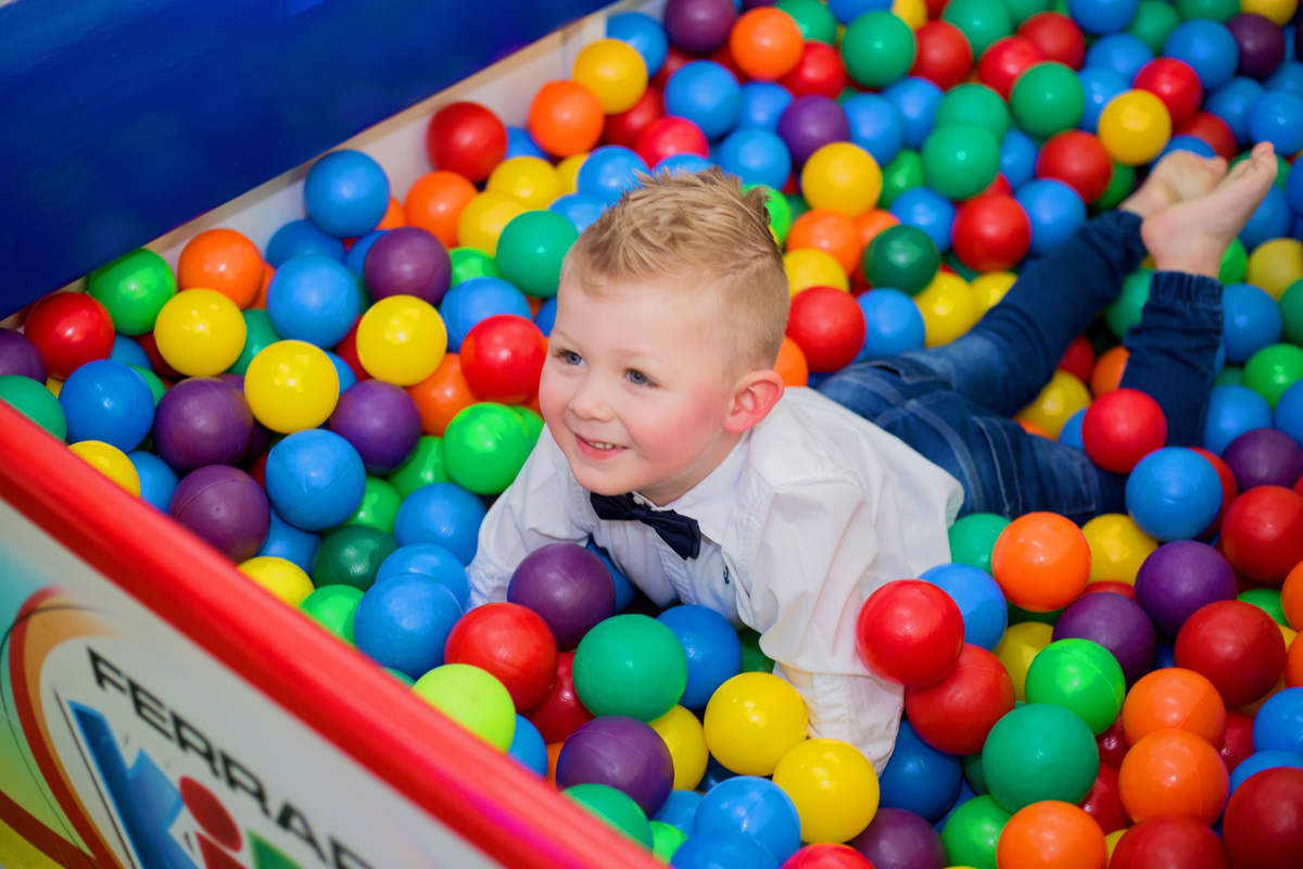 acompanhamento mensal de bebe caxias do sul figurino cenario tematico  personagem foto infantil serra gaucha fotografia familia mundo azul rosa ensaio fotografico crianca newborn baby menino menina smash the cake esmague o bolo banheira urso circo