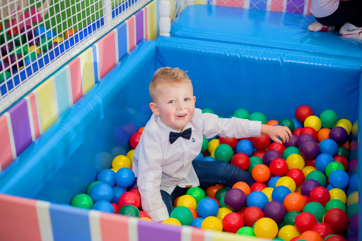 acompanhamento mensal de bebe caxias do sul figurino cenario tematico  personagem foto infantil serra gaucha fotografia familia mundo azul rosa ensaio fotografico crianca newborn baby menino menina smash the cake esmague o bolo banheira urso circo