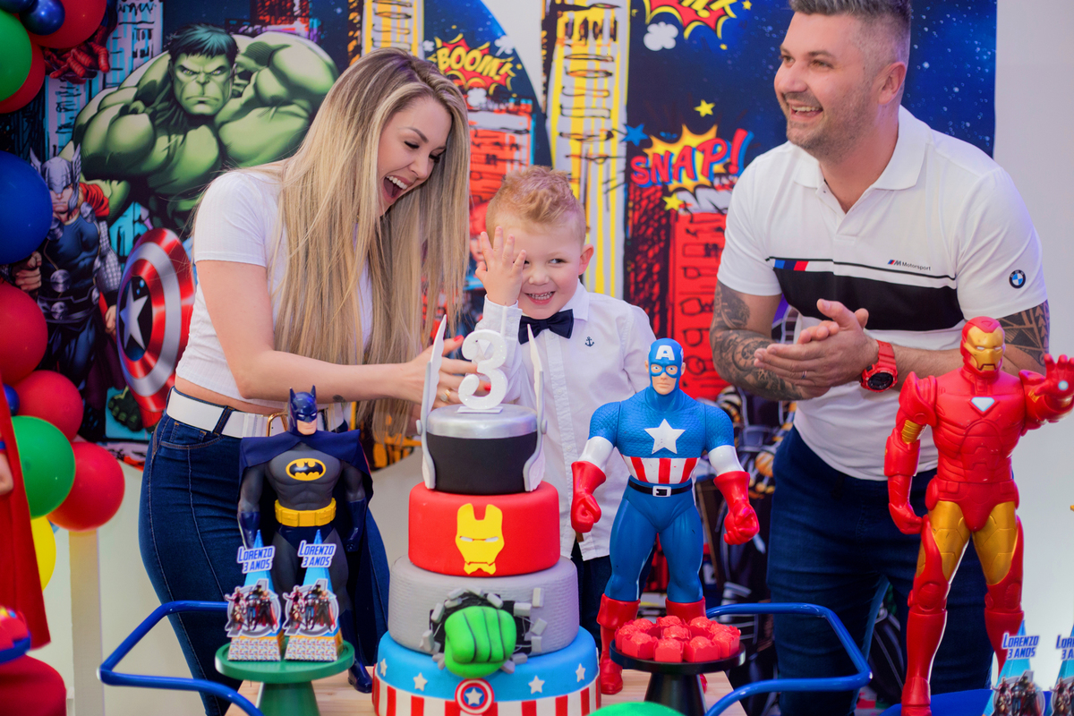acompanhamento mensal de bebe caxias do sul figurino cenario tematico  personagem foto infantil serra gaucha fotografia familia mundo azul rosa ensaio fotografico crianca newborn baby menino menina smash the cake esmague o bolo banheira urso circo