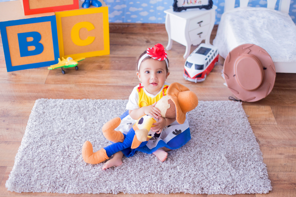 acompanhamento mensal de bebe caxias do sul figurino cenario tematico  personagem foto infantil serra gaucha fotografia familia mundo azul rosa ensaio fotografico crianca newborn baby menino menina smash the cake esmague o bolo banheira urso circo