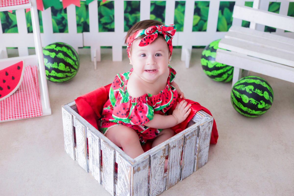 acompanhamento mensal de bebe caxias do sul figurino cenario tematico  personagem foto infantil serra gaucha fotografia familia mundo azul rosa ensaio fotografico crianca newborn baby menino menina smash the cake esmague o bolo banheira urso circo