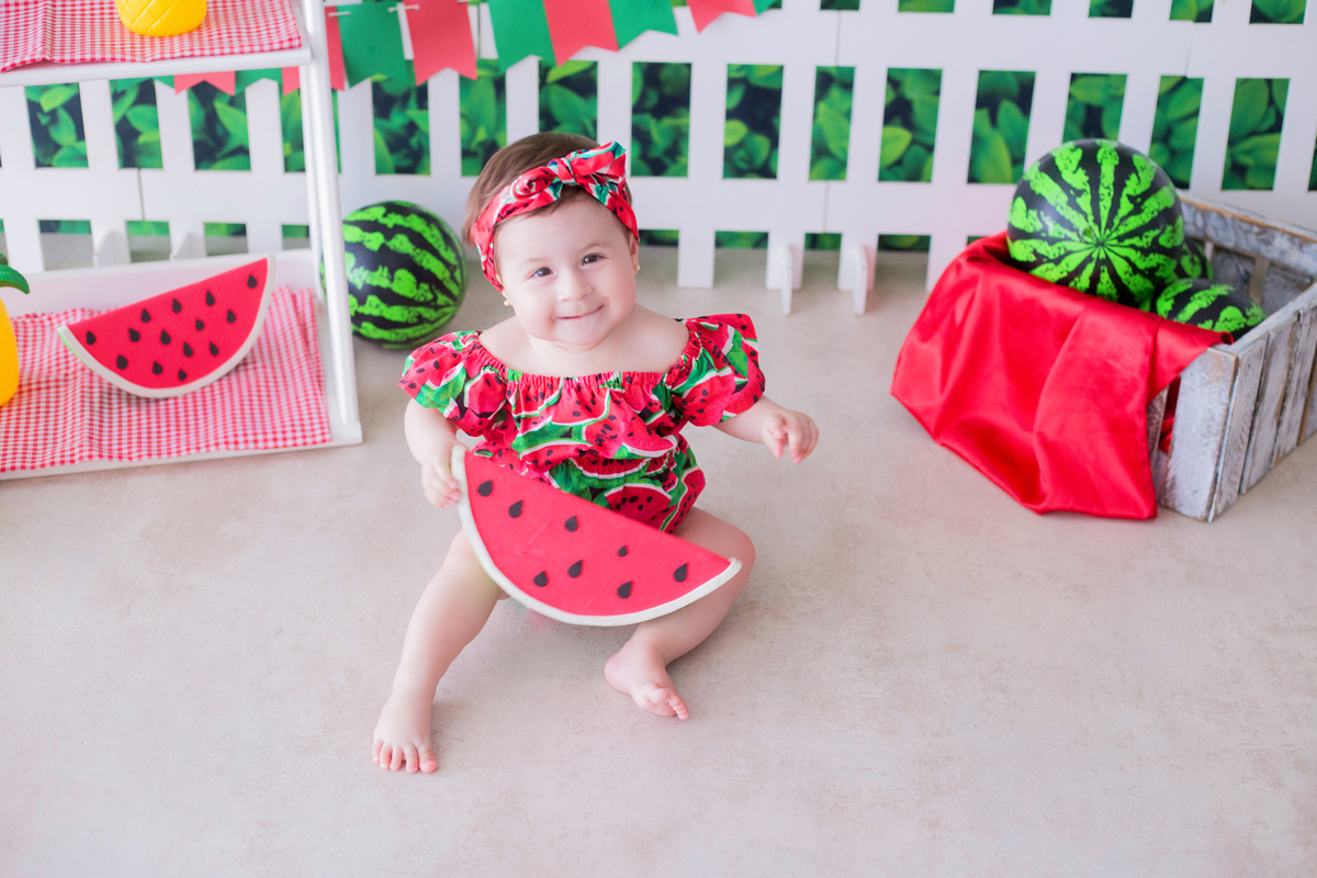 acompanhamento mensal de bebe caxias do sul figurino cenario tematico  personagem foto infantil serra gaucha fotografia familia mundo azul rosa ensaio fotografico crianca newborn baby menino menina smash the cake esmague o bolo banheira urso circo