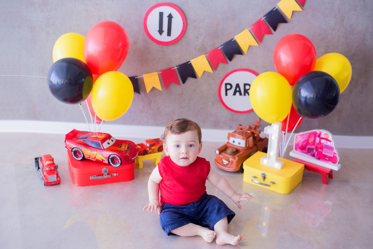 acompanhamento mensal de bebe caxias do sul figurino cenario tematico  personagem foto infantil serra gaucha fotografia familia mundo azul rosa ensaio fotografico crianca newborn baby menino menina smash the cake esmague o bolo banheira urso circo