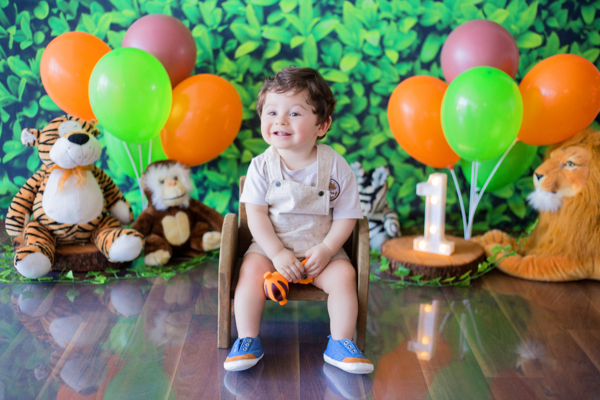 acompanhamento mensal de bebe caxias do sul figurino cenario tematico  personagem foto infantil serra gaucha fotografia familia mundo azul rosa ensaio fotografico crianca newborn baby menino menina smash the cake esmague o bolo banheira urso circo