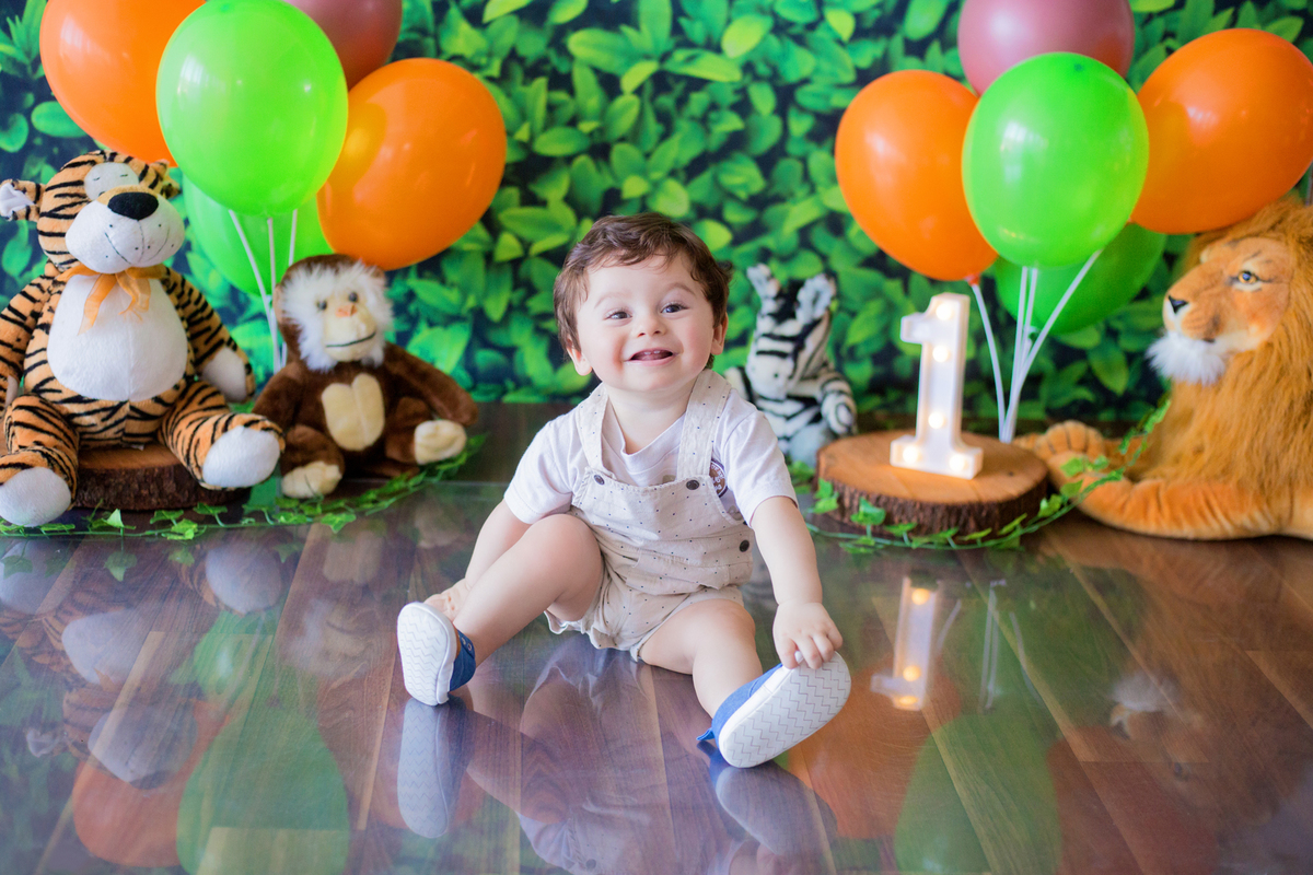 acompanhamento mensal de bebe caxias do sul figurino cenario tematico  personagem foto infantil serra gaucha fotografia familia mundo azul rosa ensaio fotografico crianca newborn baby menino menina smash the cake esmague o bolo banheira urso circo