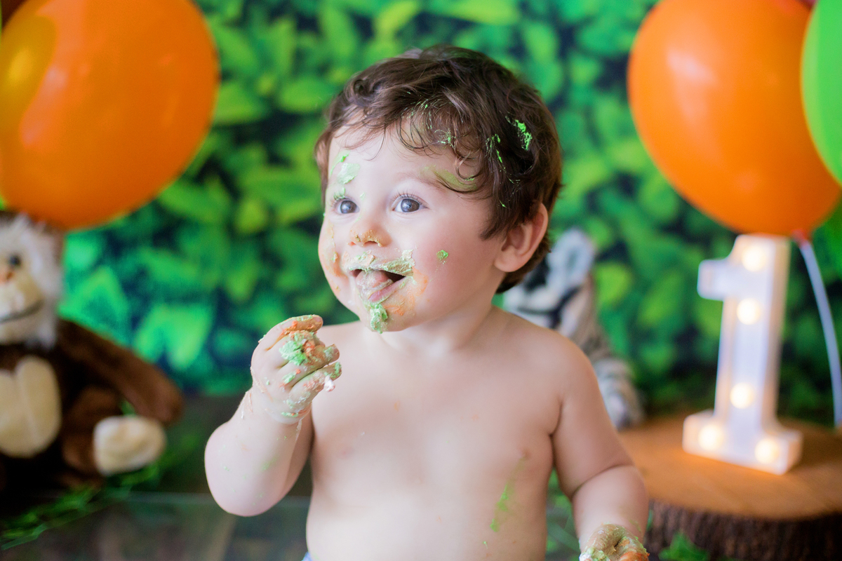acompanhamento mensal de bebe caxias do sul figurino cenario tematico  personagem foto infantil serra gaucha fotografia familia mundo azul rosa ensaio fotografico crianca newborn baby menino menina smash the cake esmague o bolo banheira urso circo