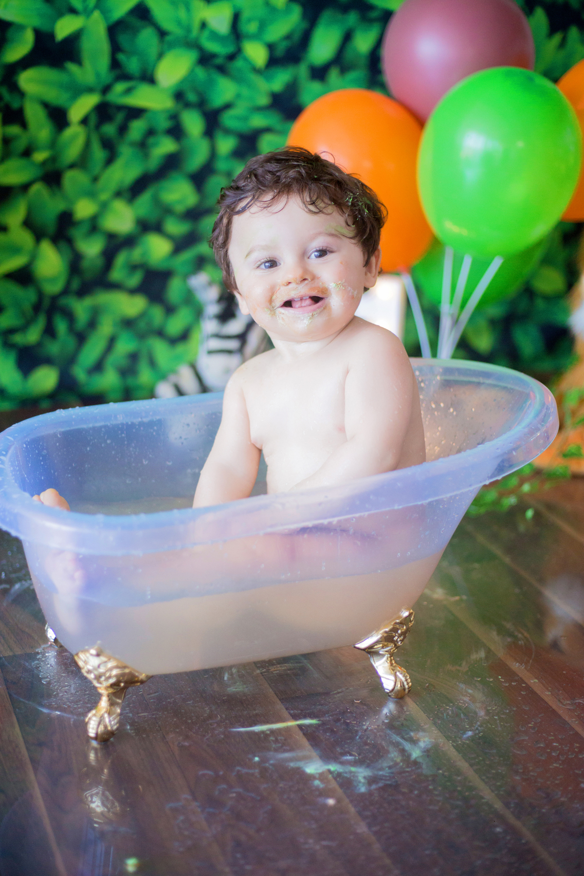 acompanhamento mensal de bebe caxias do sul figurino cenario tematico  personagem foto infantil serra gaucha fotografia familia mundo azul rosa ensaio fotografico crianca newborn baby menino menina smash the cake esmague o bolo banheira urso circo
