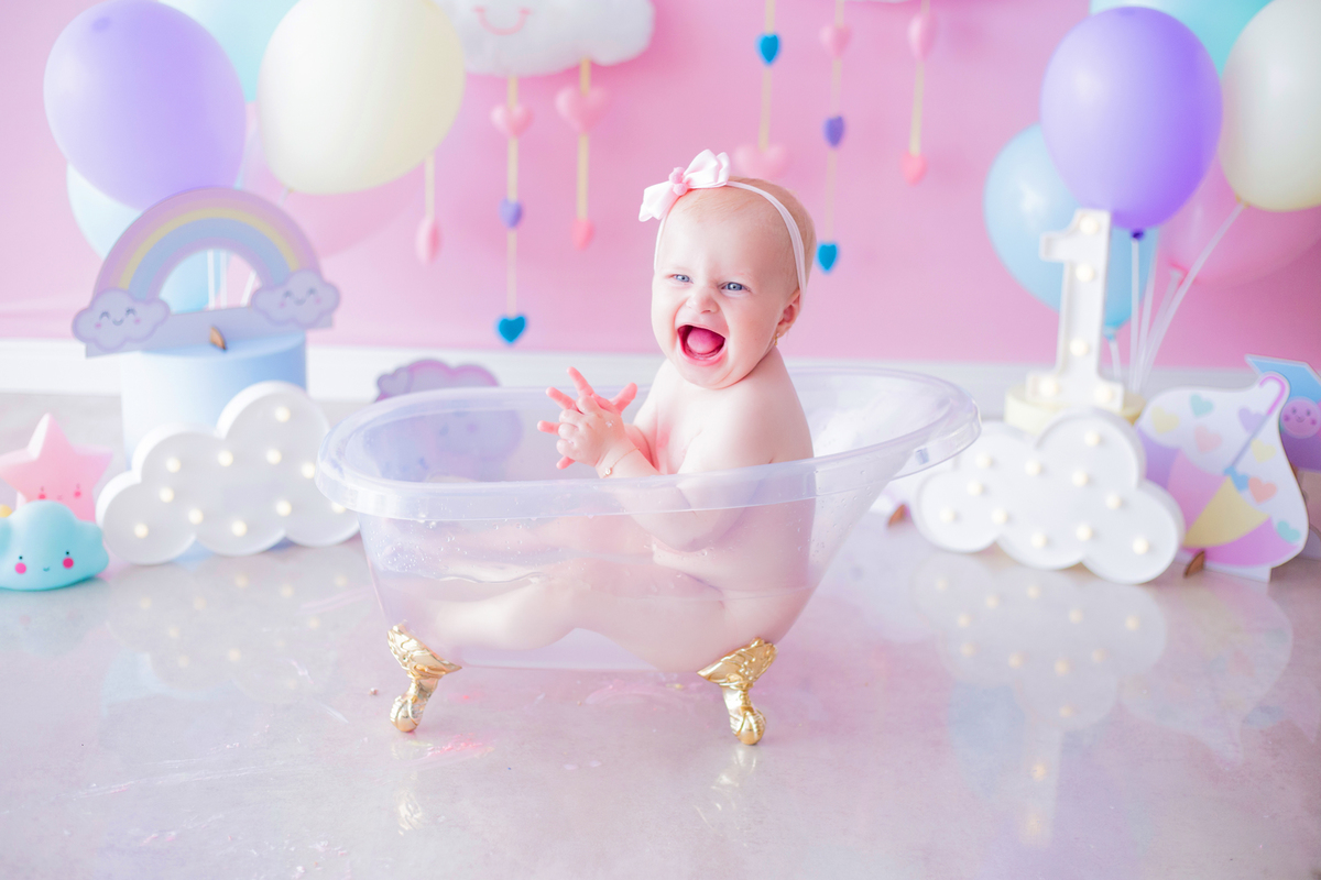 acompanhamento mensal de bebe caxias do sul figurino cenario tematico  personagem foto infantil serra gaucha fotografia familia mundo azul rosa ensaio fotografico crianca newborn baby menino menina smash the cake esmague o bolo banheira urso circo