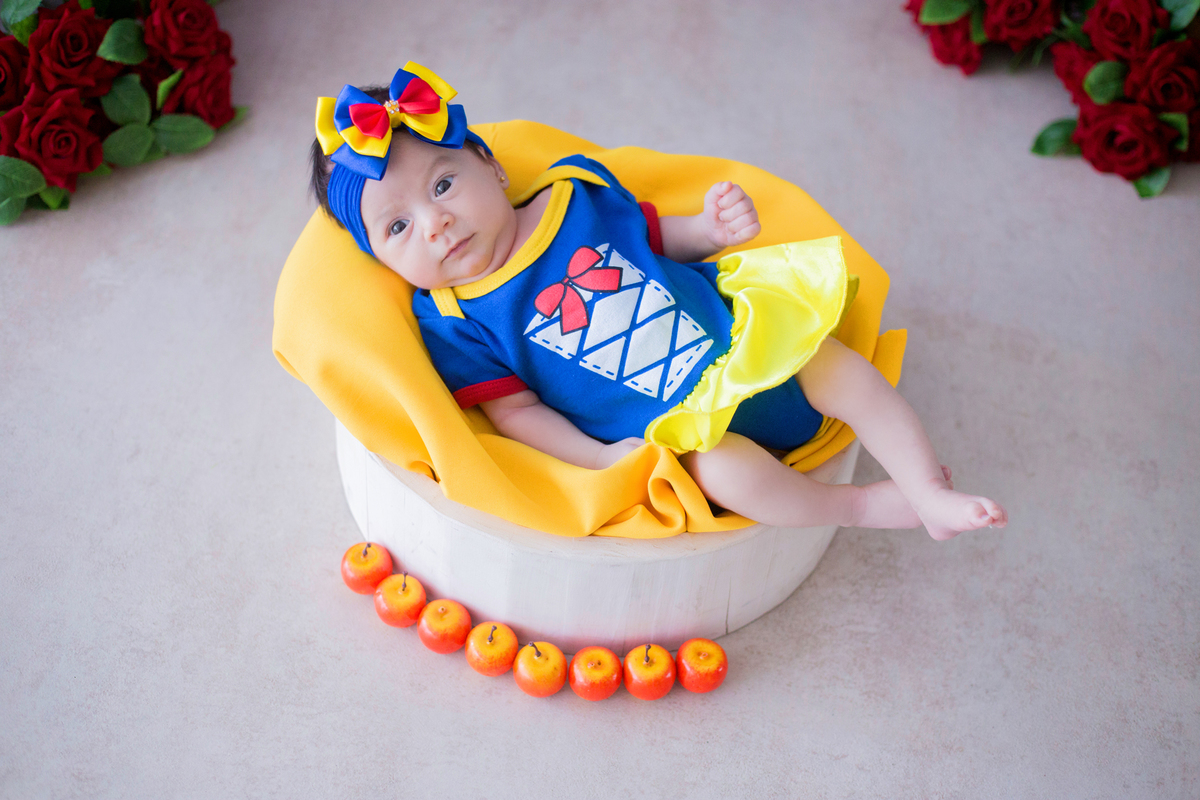 acompanhamento mensal de bebe caxias do sul figurino cenario tematico  personagem foto infantil serra gaucha fotografia familia mundo azul rosa ensaio fotografico crianca newborn baby menino menina smash the cake esmague o bolo banheira urso circo