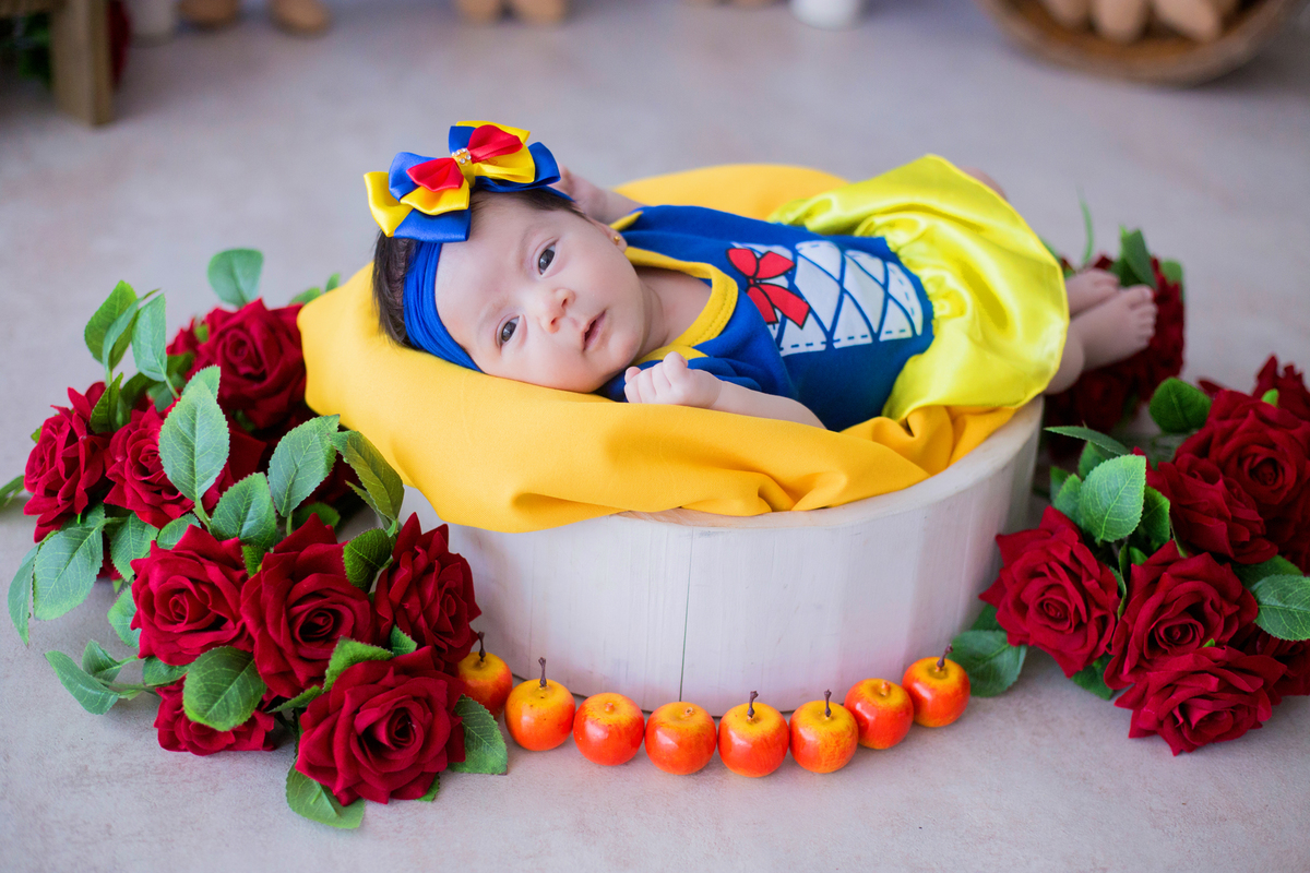 acompanhamento mensal de bebe caxias do sul figurino cenario tematico  personagem foto infantil serra gaucha fotografia familia mundo azul rosa ensaio fotografico crianca newborn baby menino menina smash the cake esmague o bolo banheira urso circo