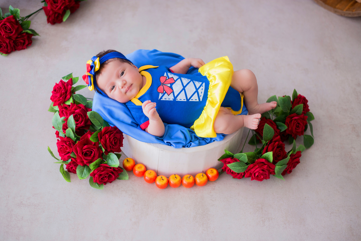 acompanhamento mensal de bebe caxias do sul figurino cenario tematico  personagem foto infantil serra gaucha fotografia familia mundo azul rosa ensaio fotografico crianca newborn baby menino menina smash the cake esmague o bolo banheira urso circo