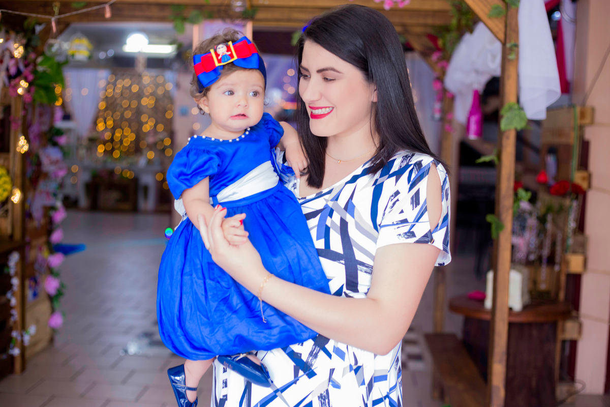 acompanhamento mensal de bebe caxias do sul figurino cenario tematico  personagem foto infantil serra gaucha fotografia familia mundo azul rosa ensaio fotografico crianca newborn baby menino menina smash the cake esmague o bolo banheira urso circo