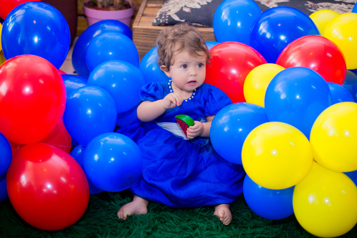 acompanhamento mensal de bebe caxias do sul figurino cenario tematico  personagem foto infantil serra gaucha fotografia familia mundo azul rosa ensaio fotografico crianca newborn baby menino menina smash the cake esmague o bolo banheira urso circo