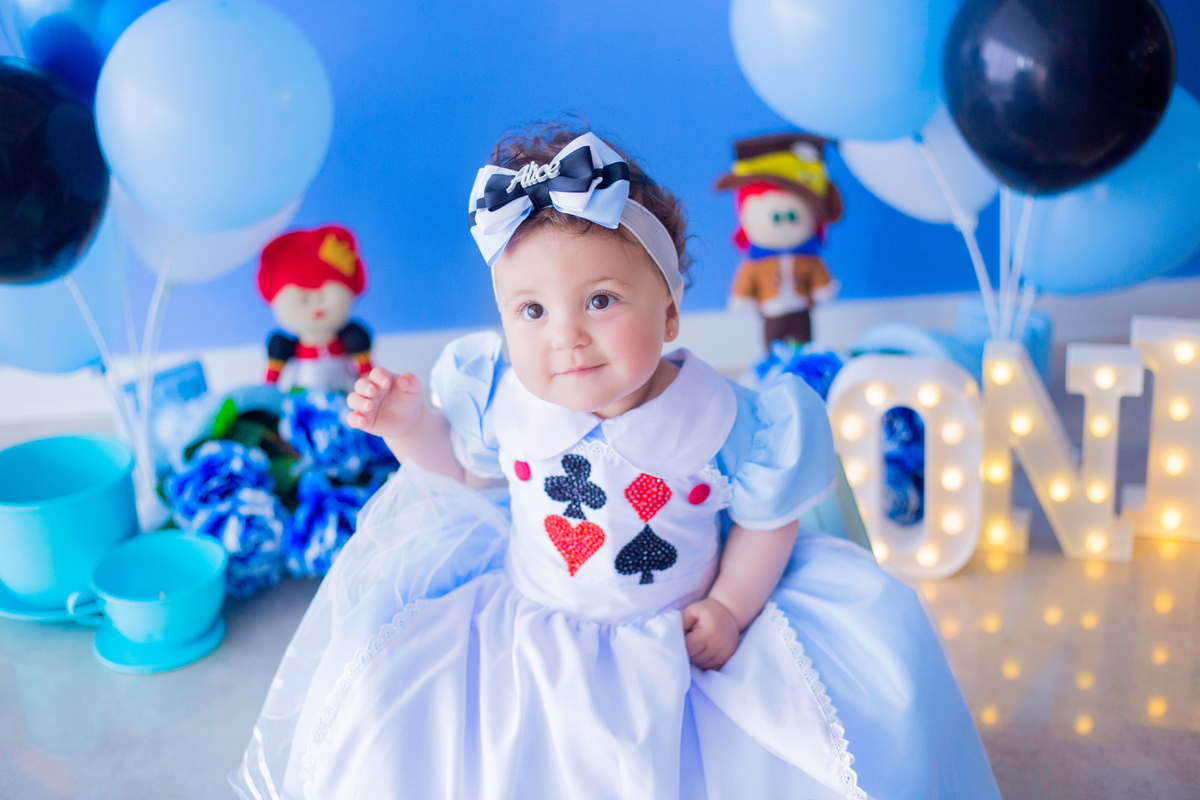 acompanhamento mensal de bebe caxias do sul figurino cenario tematico  personagem foto infantil serra gaucha fotografia familia mundo azul rosa ensaio fotografico crianca newborn baby menino menina smash the cake esmague o bolo banheira urso circo