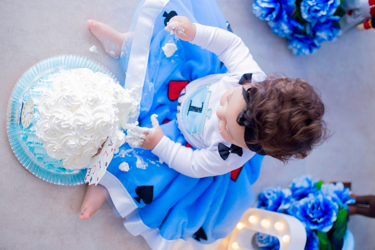 acompanhamento mensal de bebe caxias do sul figurino cenario tematico  personagem foto infantil serra gaucha fotografia familia mundo azul rosa ensaio fotografico crianca newborn baby menino menina smash the cake esmague o bolo banheira urso circo