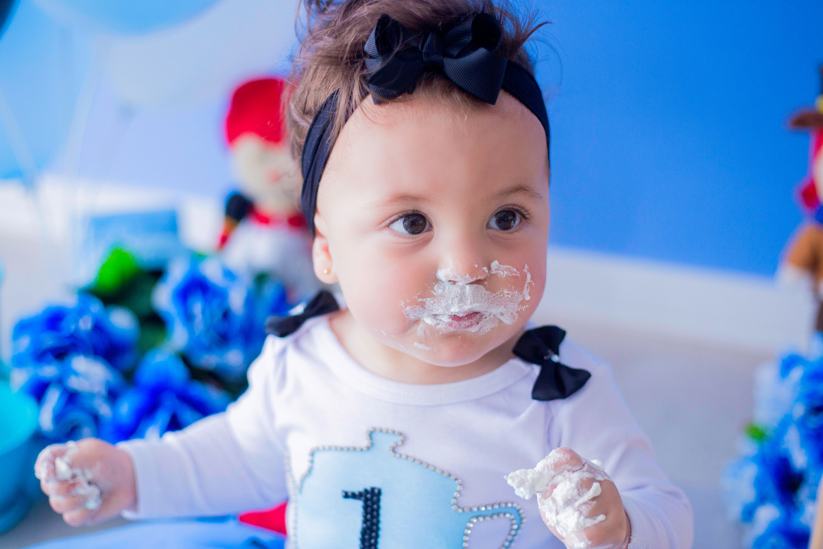 acompanhamento mensal de bebe caxias do sul figurino cenario tematico  personagem foto infantil serra gaucha fotografia familia mundo azul rosa ensaio fotografico crianca newborn baby menino menina smash the cake esmague o bolo banheira urso circo