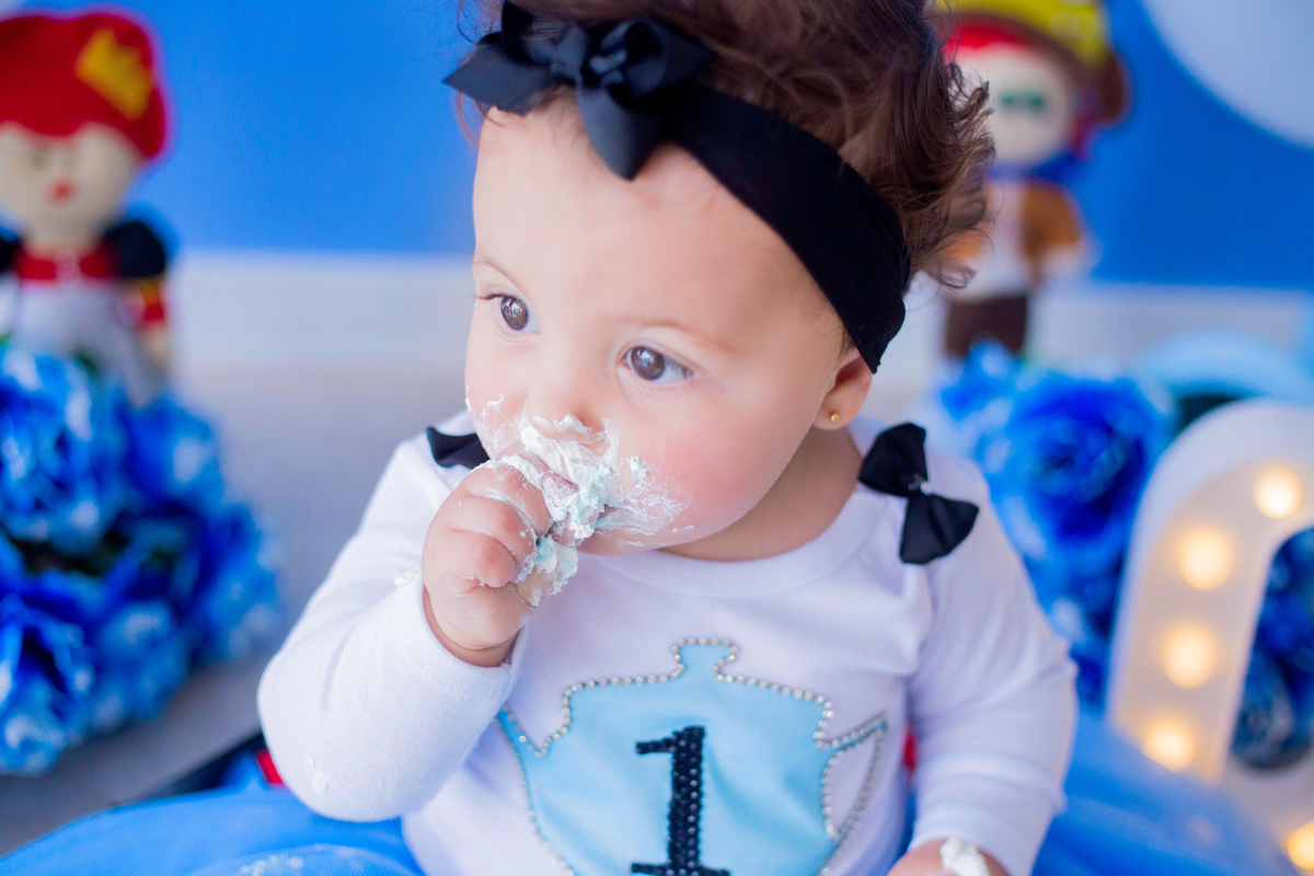 acompanhamento mensal de bebe caxias do sul figurino cenario tematico  personagem foto infantil serra gaucha fotografia familia mundo azul rosa ensaio fotografico crianca newborn baby menino menina smash the cake esmague o bolo banheira urso circo