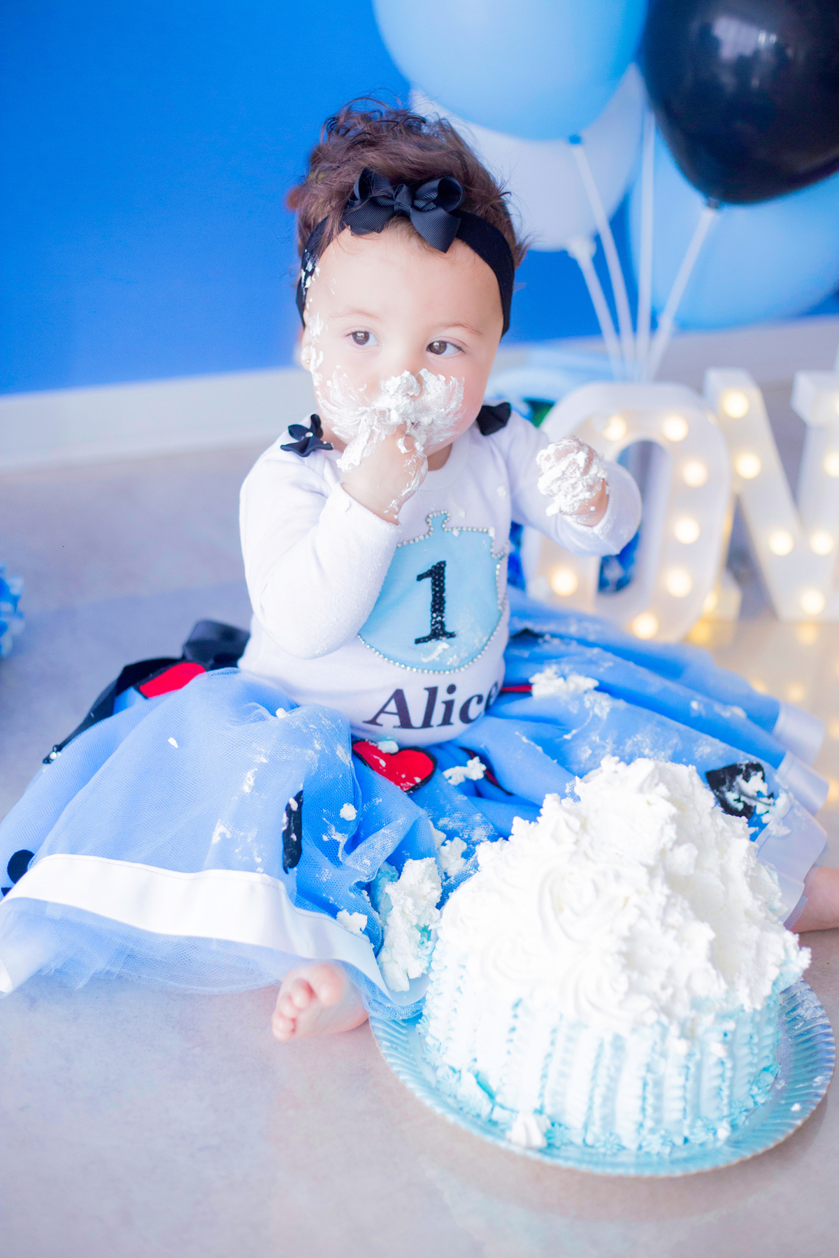 acompanhamento mensal de bebe caxias do sul figurino cenario tematico  personagem foto infantil serra gaucha fotografia familia mundo azul rosa ensaio fotografico crianca newborn baby menino menina smash the cake esmague o bolo banheira urso circo