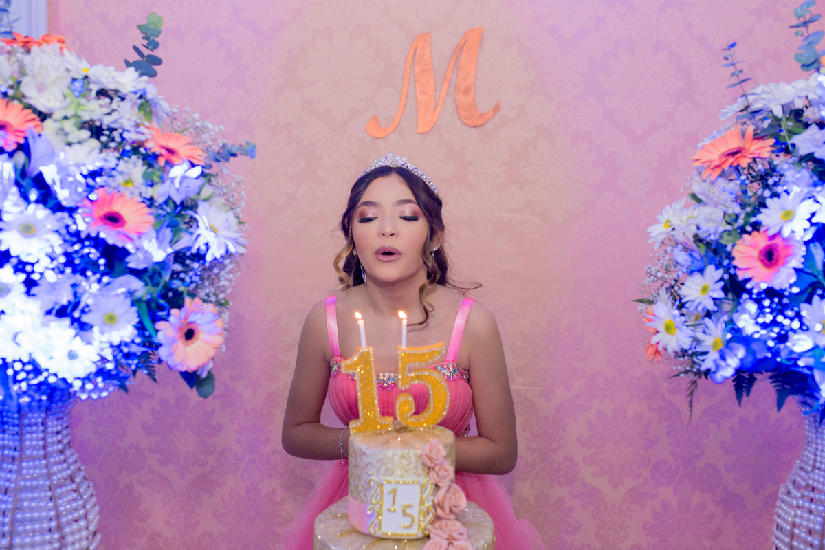 acompanhamento mensal de bebe caxias do sul figurino cenario tematico  personagem foto infantil serra gaucha fotografia familia mundo azul rosa ensaio fotografico crianca newborn baby menino menina smash the cake esmague o bolo banheira urso circo