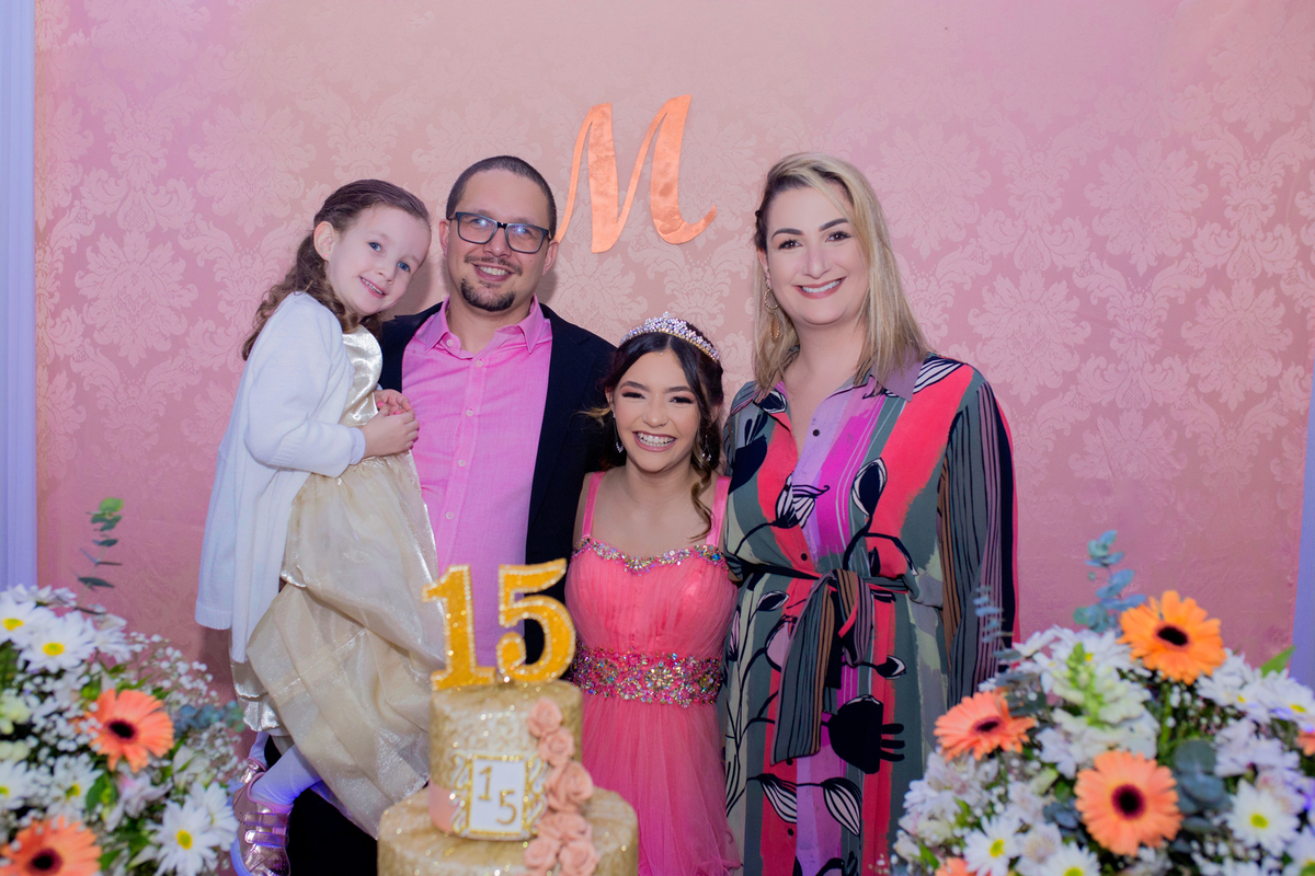 acompanhamento mensal de bebe caxias do sul figurino cenario tematico  personagem foto infantil serra gaucha fotografia familia mundo azul rosa ensaio fotografico crianca newborn baby menino menina smash the cake esmague o bolo banheira urso circo