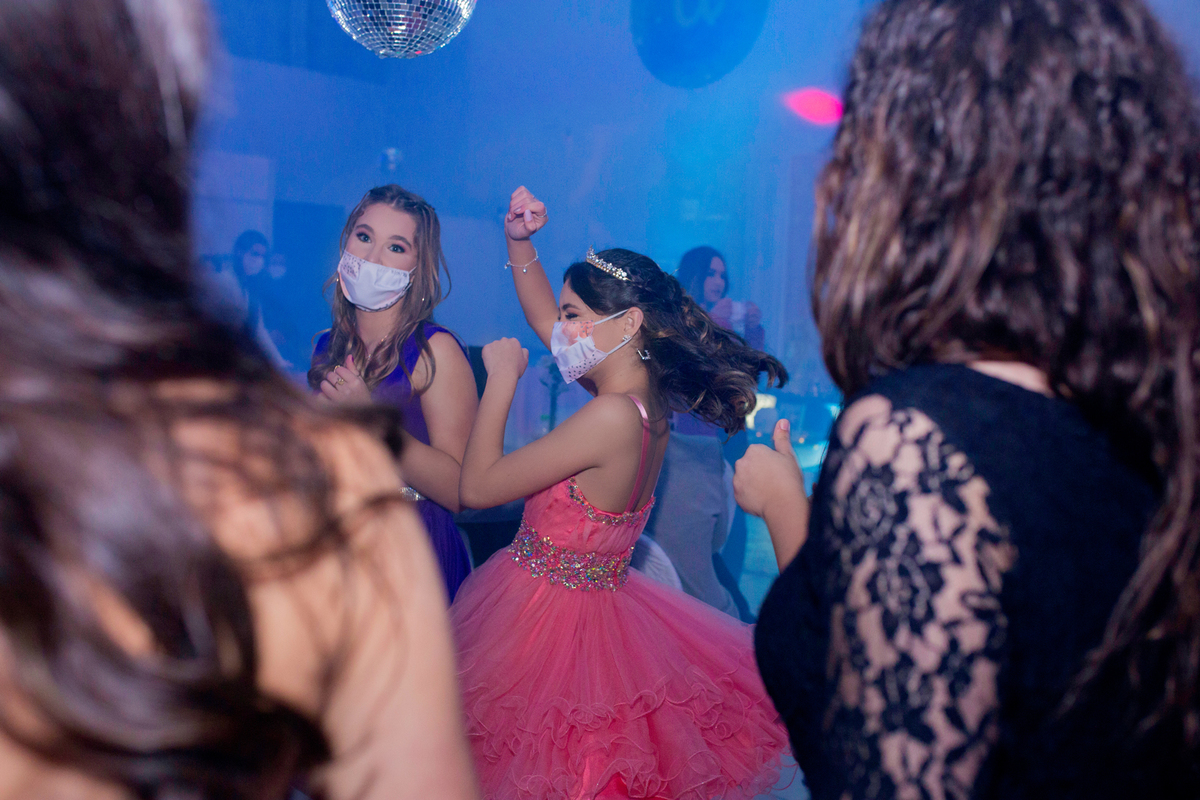 acompanhamento mensal de bebe caxias do sul figurino cenario tematico  personagem foto infantil serra gaucha fotografia familia mundo azul rosa ensaio fotografico crianca newborn baby menino menina smash the cake esmague o bolo banheira urso circo