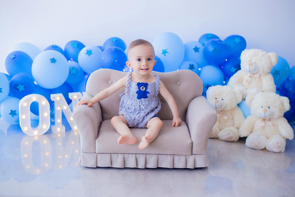 acompanhamento mensal de bebe caxias do sul figurino cenario tematico  personagem foto infantil serra gaucha fotografia familia mundo azul rosa ensaio fotografico crianca newborn baby menino menina smash the cake esmague o bolo banheira urso circo