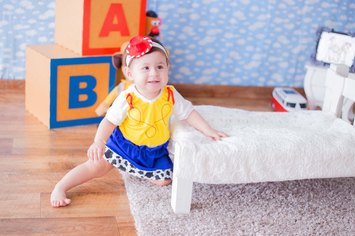 acompanhamento mensal de bebe caxias do sul figurino cenario tematico  personagem foto infantil serra gaucha fotografia familia mundo azul rosa ensaio fotografico crianca newborn baby menino menina smash the cake esmague o bolo banheira urso circo