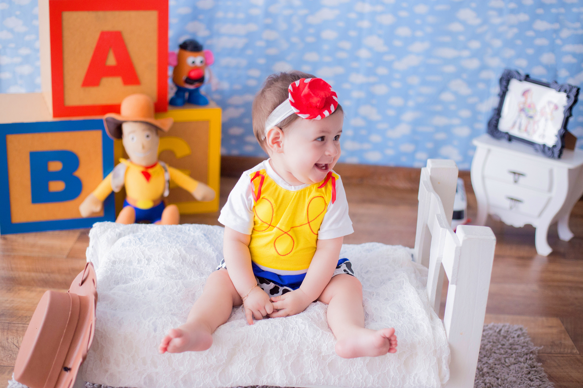 acompanhamento mensal de bebe caxias do sul figurino cenario tematico  personagem foto infantil serra gaucha fotografia familia mundo azul rosa ensaio fotografico crianca newborn baby menino menina smash the cake esmague o bolo banheira urso circo
