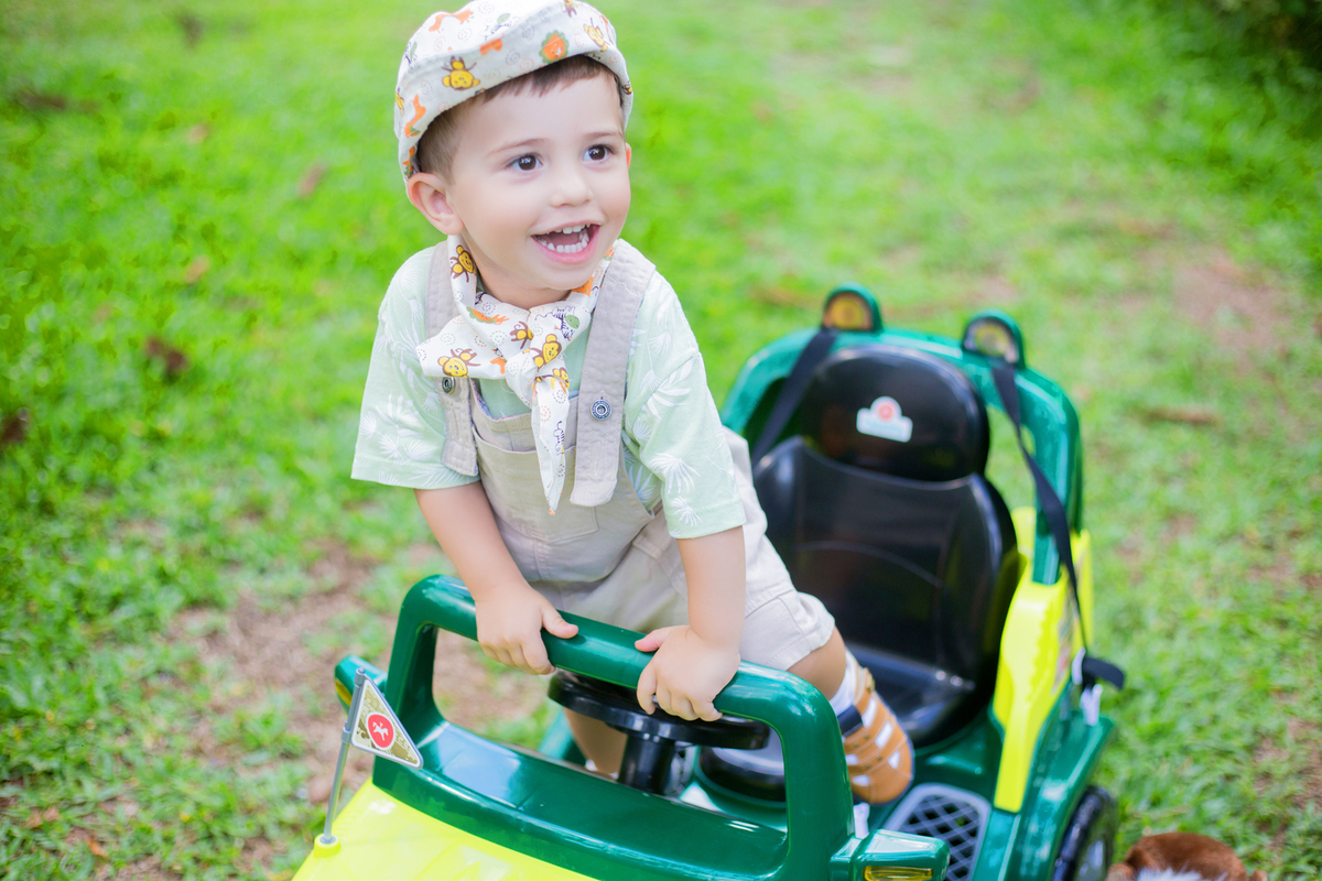 acompanhamento mensal de bebe caxias do sul figurino cenario tematico  personagem foto infantil serra gaucha fotografia familia mundo azul rosa ensaio fotografico crianca newborn baby menino menina smash the cake esmague o bolo banheira urso circo