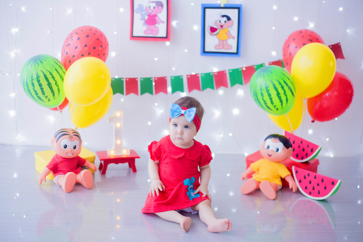 acompanhamento mensal de bebe caxias do sul figurino cenario tematico  personagem foto infantil serra gaucha fotografia familia mundo azul rosa ensaio fotografico crianca newborn baby menino menina smash the cake esmague o bolo banheira urso circo