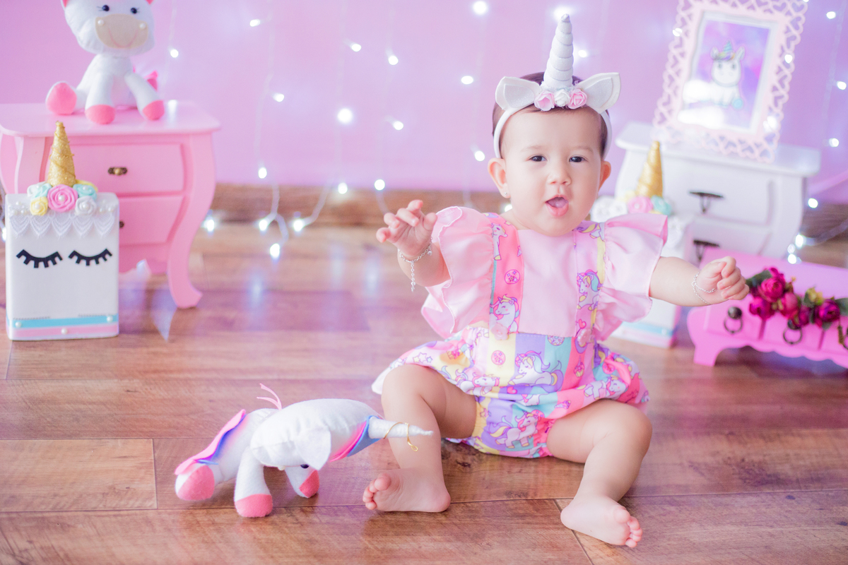 acompanhamento mensal de bebe caxias do sul figurino cenario tematico  personagem foto infantil serra gaucha fotografia familia mundo azul rosa ensaio fotografico crianca newborn baby menino menina smash the cake esmague o bolo banheira urso circo