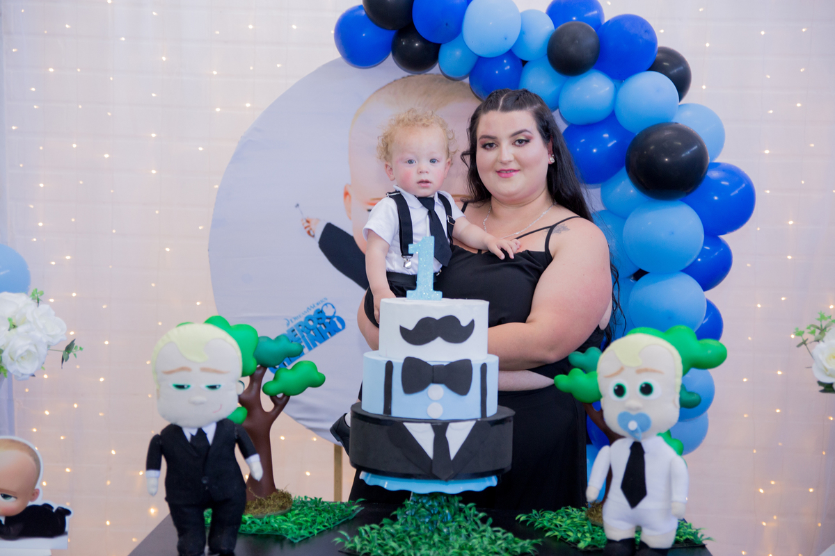 acompanhamento mensal de bebe caxias do sul figurino cenario tematico  personagem foto infantil serra gaucha fotografia familia mundo azul rosa ensaio fotografico crianca newborn baby menino menina smash the cake esmague o bolo banheira urso circo