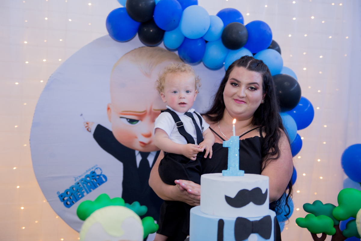 acompanhamento mensal de bebe caxias do sul figurino cenario tematico  personagem foto infantil serra gaucha fotografia familia mundo azul rosa ensaio fotografico crianca newborn baby menino menina smash the cake esmague o bolo banheira urso circo
