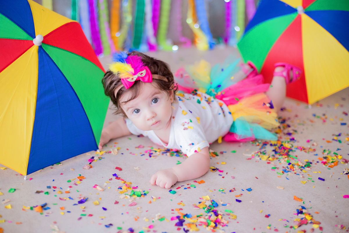 acompanhamento mensal de bebe caxias do sul figurino cenario tematico  personagem foto infantil serra gaucha fotografia familia mundo azul rosa ensaio fotografico crianca newborn baby menino menina smash the cake esmague o bolo banheira urso circo