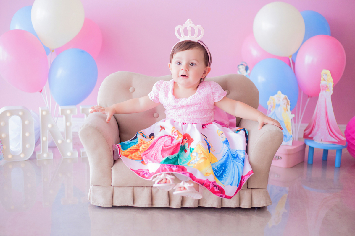 acompanhamento mensal de bebe caxias do sul figurino cenario tematico  personagem foto infantil serra gaucha fotografia familia mundo azul rosa ensaio fotografico crianca newborn baby menino menina smash the cake esmague o bolo banheira urso circo