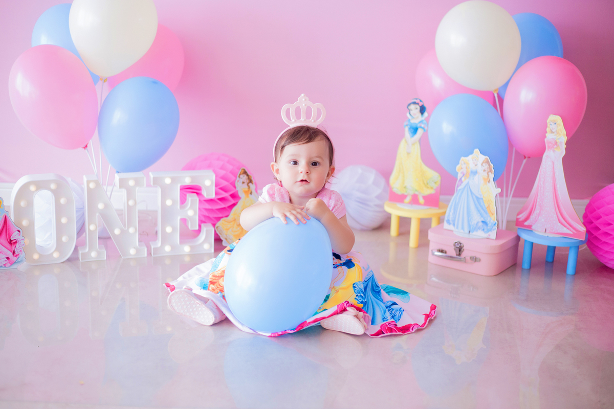 acompanhamento mensal de bebe caxias do sul figurino cenario tematico  personagem foto infantil serra gaucha fotografia familia mundo azul rosa ensaio fotografico crianca newborn baby menino menina smash the cake esmague o bolo banheira urso circo