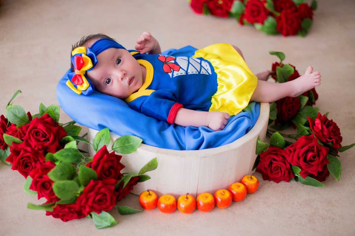 acompanhamento mensal de bebe caxias do sul figurino cenario tematico  personagem foto infantil serra gaucha fotografia familia mundo azul rosa ensaio fotografico crianca newborn baby menino menina smash the cake esmague o bolo banheira urso circo
