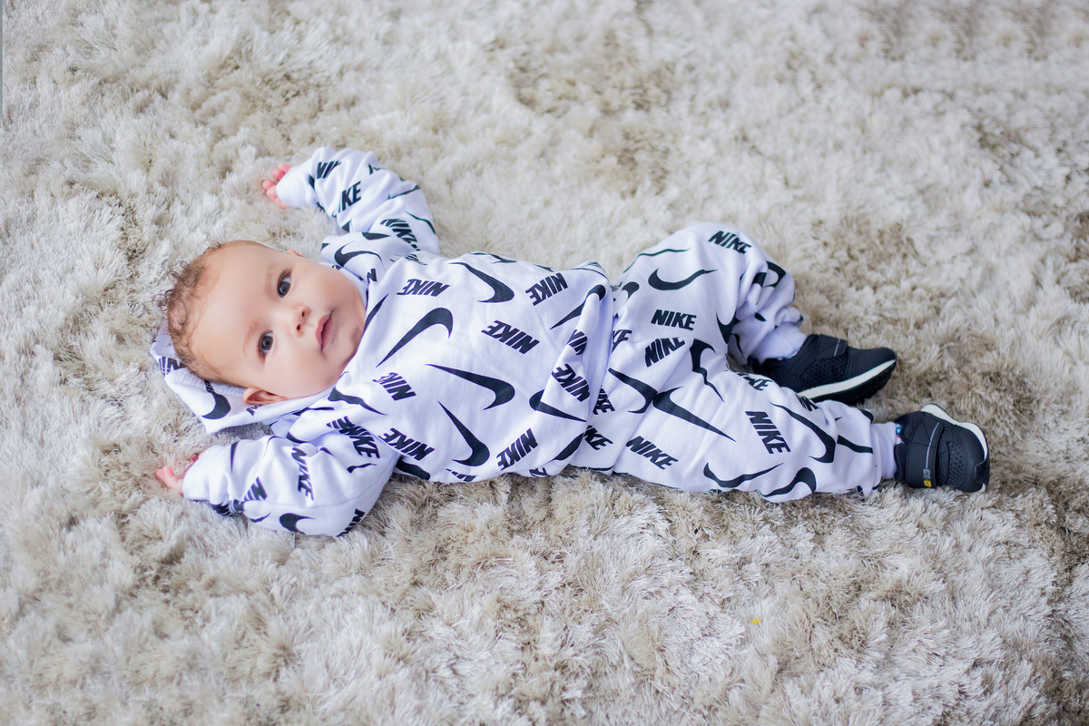 acompanhamento mensal de bebe caxias do sul figurino cenario tematico  personagem foto infantil serra gaucha fotografia familia mundo azul rosa ensaio fotografico crianca newborn baby menino menina smash the cake esmague o bolo banheira urso circo