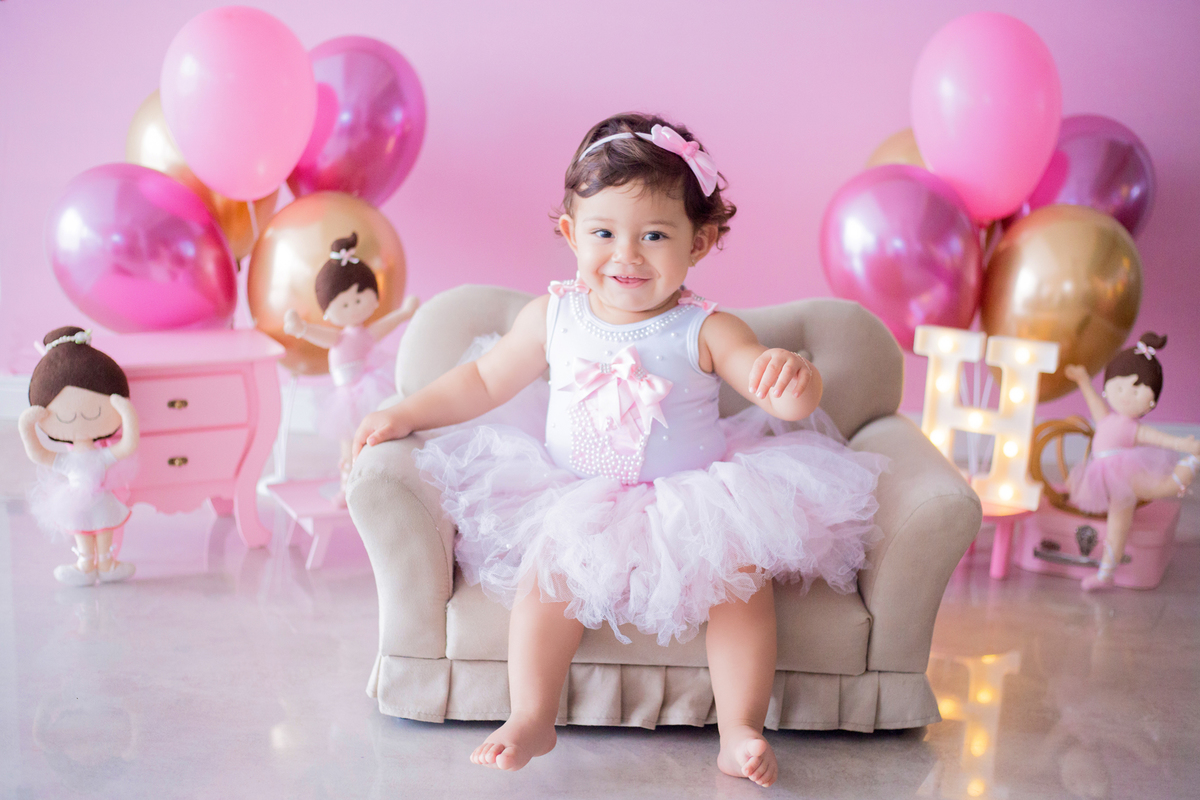 acompanhamento mensal de bebe caxias do sul figurino cenario tematico  personagem foto infantil serra gaucha fotografia familia mundo azul rosa ensaio fotografico crianca newborn baby menino menina smash the cake esmague o bolo banheira urso circo