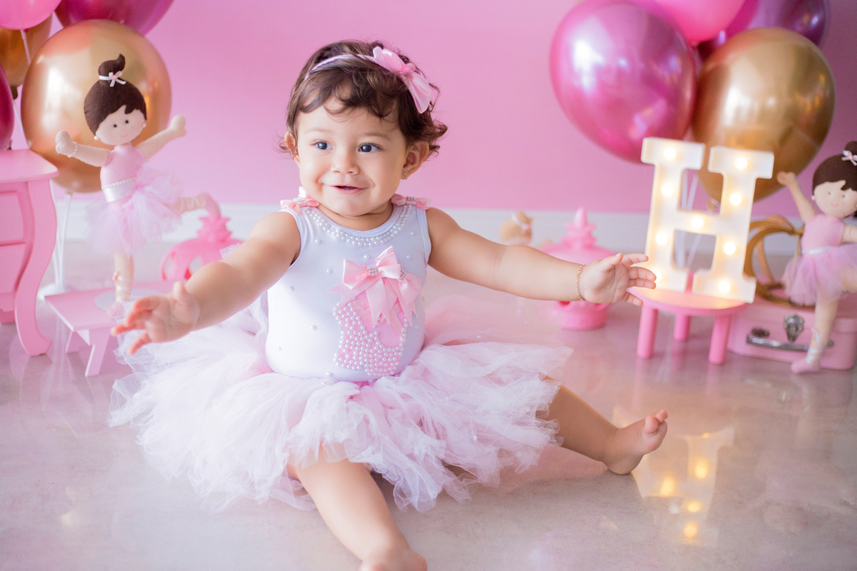 acompanhamento mensal de bebe caxias do sul figurino cenario tematico  personagem foto infantil serra gaucha fotografia familia mundo azul rosa ensaio fotografico crianca newborn baby menino menina smash the cake esmague o bolo banheira urso circo