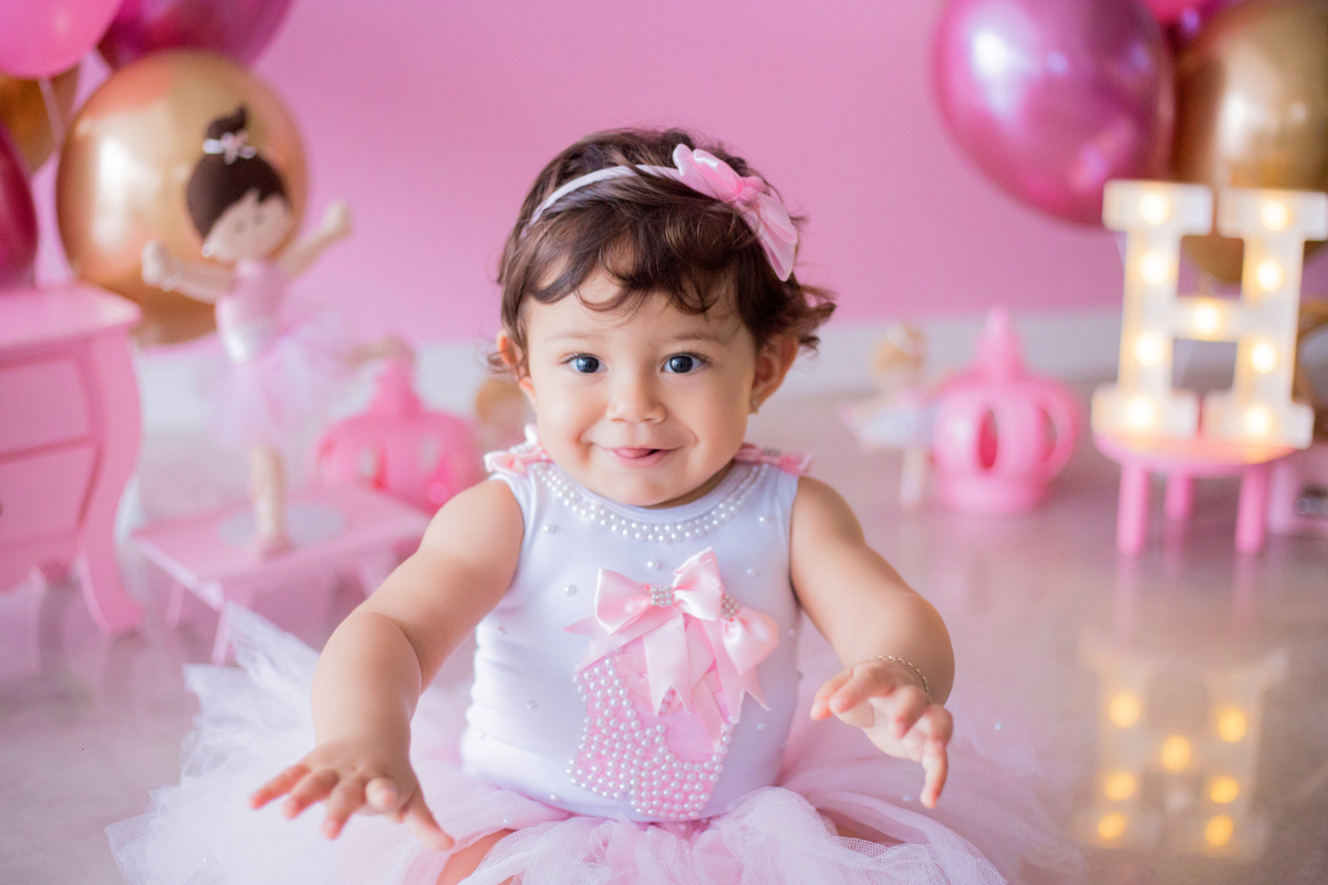 acompanhamento mensal de bebe caxias do sul figurino cenario tematico  personagem foto infantil serra gaucha fotografia familia mundo azul rosa ensaio fotografico crianca newborn baby menino menina smash the cake esmague o bolo banheira urso circo