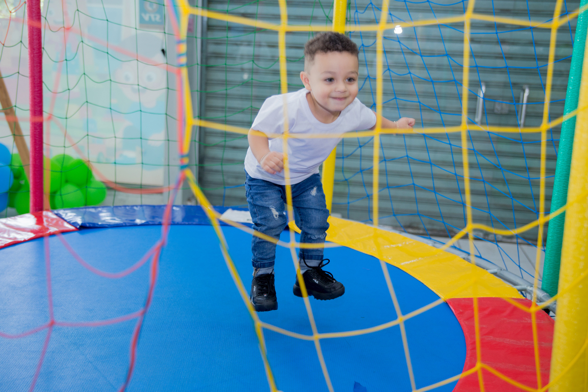 acompanhamento mensal de bebe caxias do sul figurino cenario tematico  personagem foto infantil serra gaucha fotografia familia mundo azul rosa ensaio fotografico crianca newborn baby menino menina smash the cake esmague o bolo banheira urso circo
