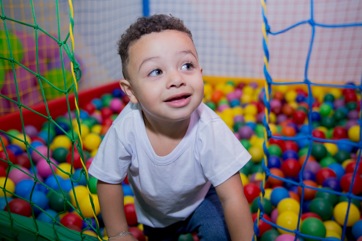 acompanhamento mensal de bebe caxias do sul figurino cenario tematico  personagem foto infantil serra gaucha fotografia familia mundo azul rosa ensaio fotografico crianca newborn baby menino menina smash the cake esmague o bolo banheira urso circo