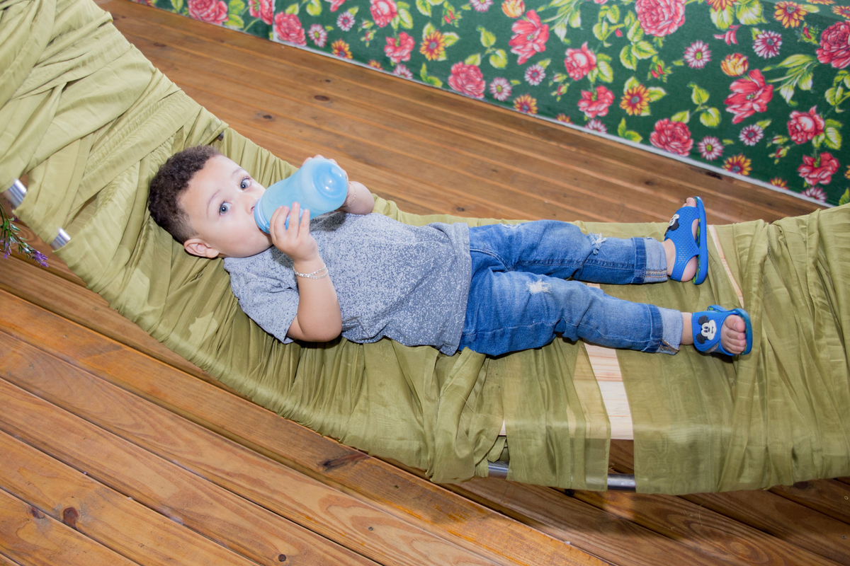 acompanhamento mensal de bebe caxias do sul figurino cenario tematico  personagem foto infantil serra gaucha fotografia familia mundo azul rosa ensaio fotografico crianca newborn baby menino menina smash the cake esmague o bolo banheira urso circo