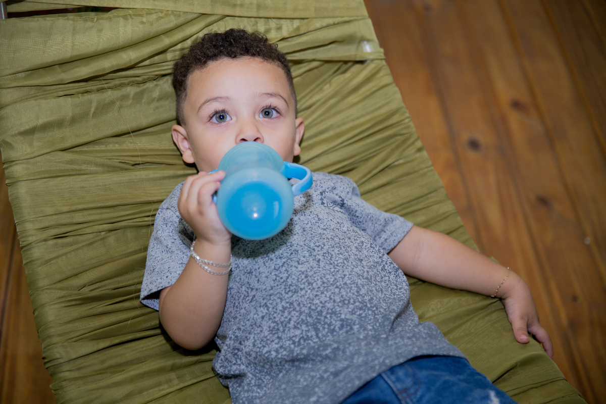 acompanhamento mensal de bebe caxias do sul figurino cenario tematico  personagem foto infantil serra gaucha fotografia familia mundo azul rosa ensaio fotografico crianca newborn baby menino menina smash the cake esmague o bolo banheira urso circo