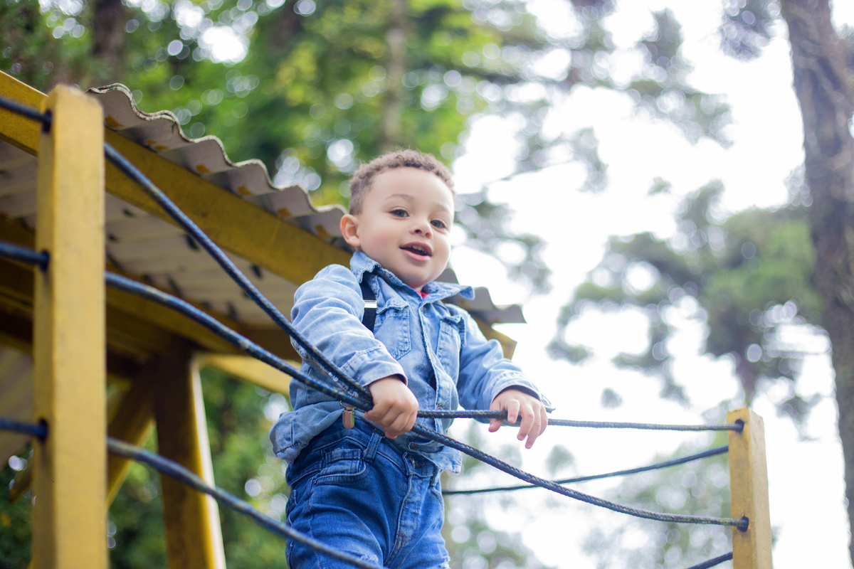 acompanhamento mensal de bebe caxias do sul figurino cenario tematico  personagem foto infantil serra gaucha fotografia familia mundo azul rosa ensaio fotografico crianca newborn baby menino menina smash the cake esmague o bolo banheira urso circo