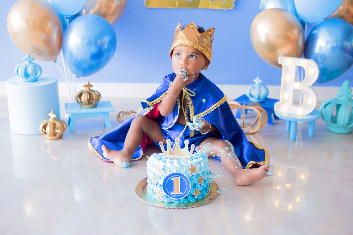 acompanhamento mensal de bebe caxias do sul figurino cenario tematico  personagem foto infantil serra gaucha fotografia familia mundo azul rosa ensaio fotografico crianca newborn baby menino menina smash the cake esmague o bolo banheira urso circo